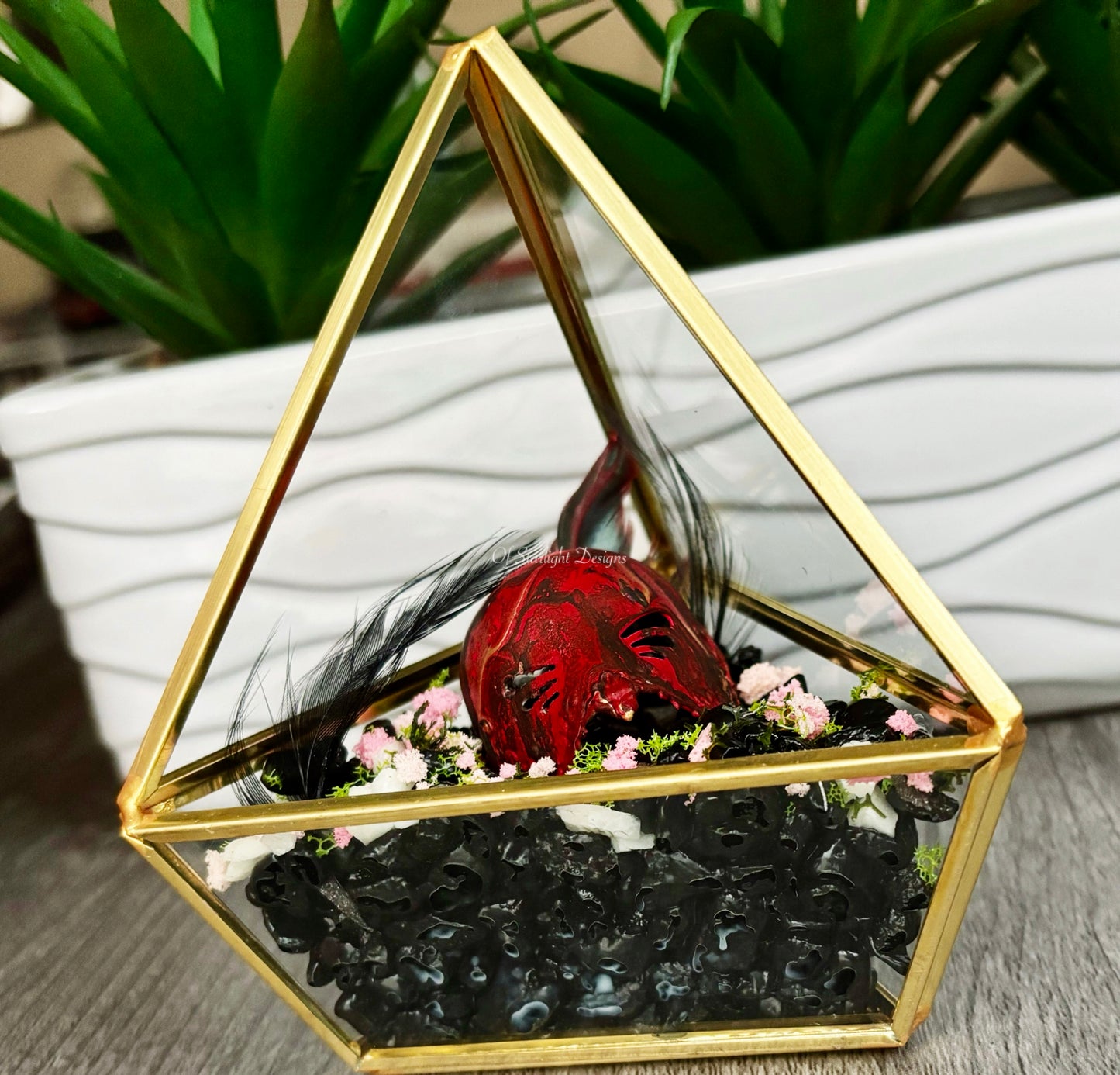 Sleep Arcadia Triangle Terrarium