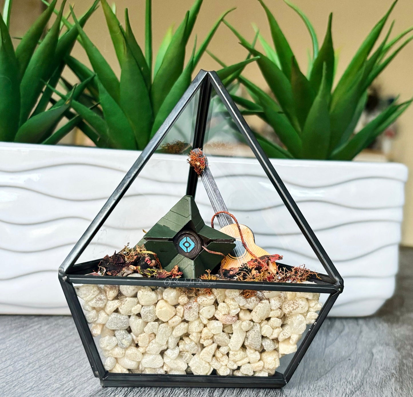 TLOU Little Light Terrarium