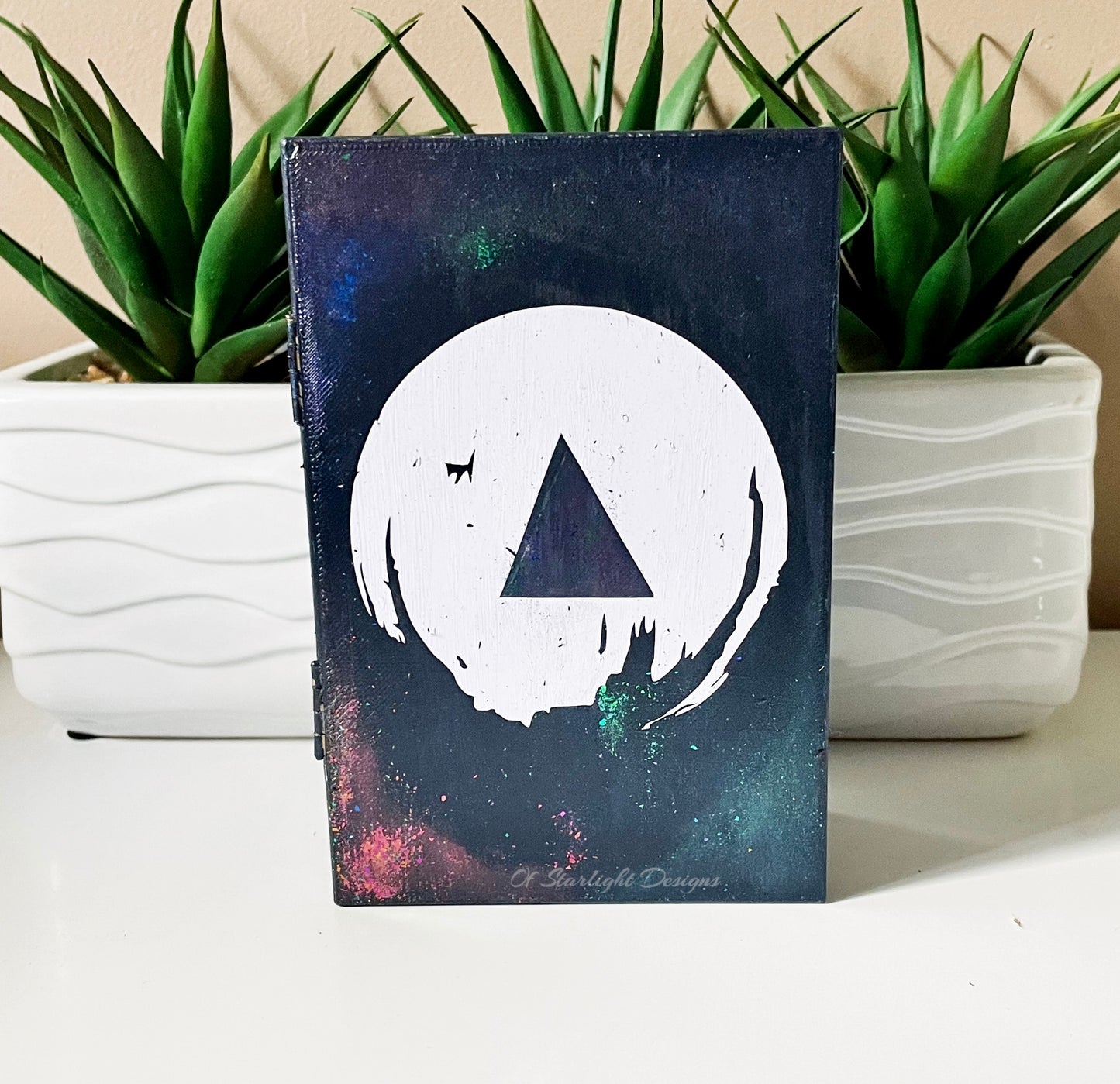 Lore Book - Pale Heart