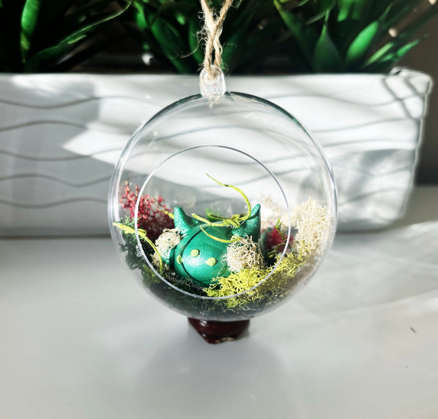 Throne World Wormie Orb