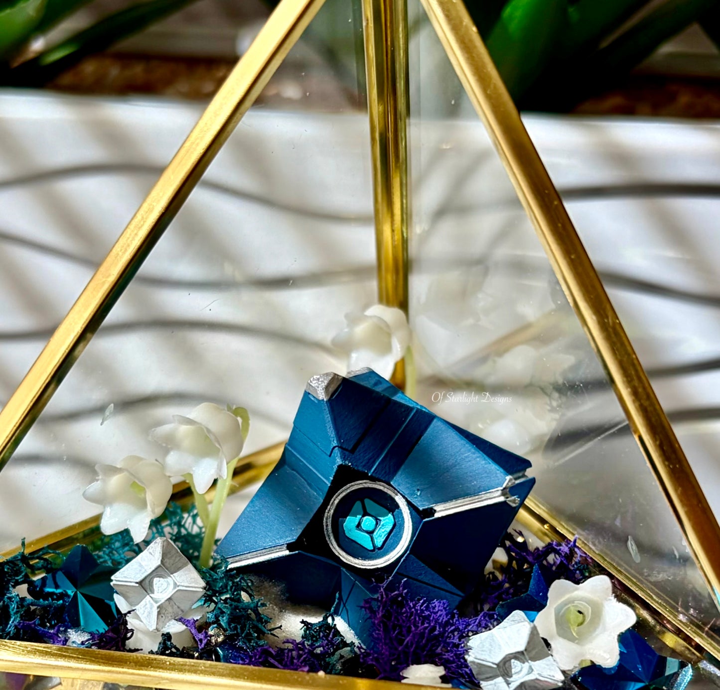 Space Lily Little Light Terrarium