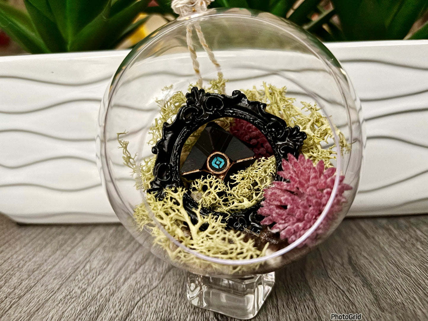 Lost Frame Little Light Orb