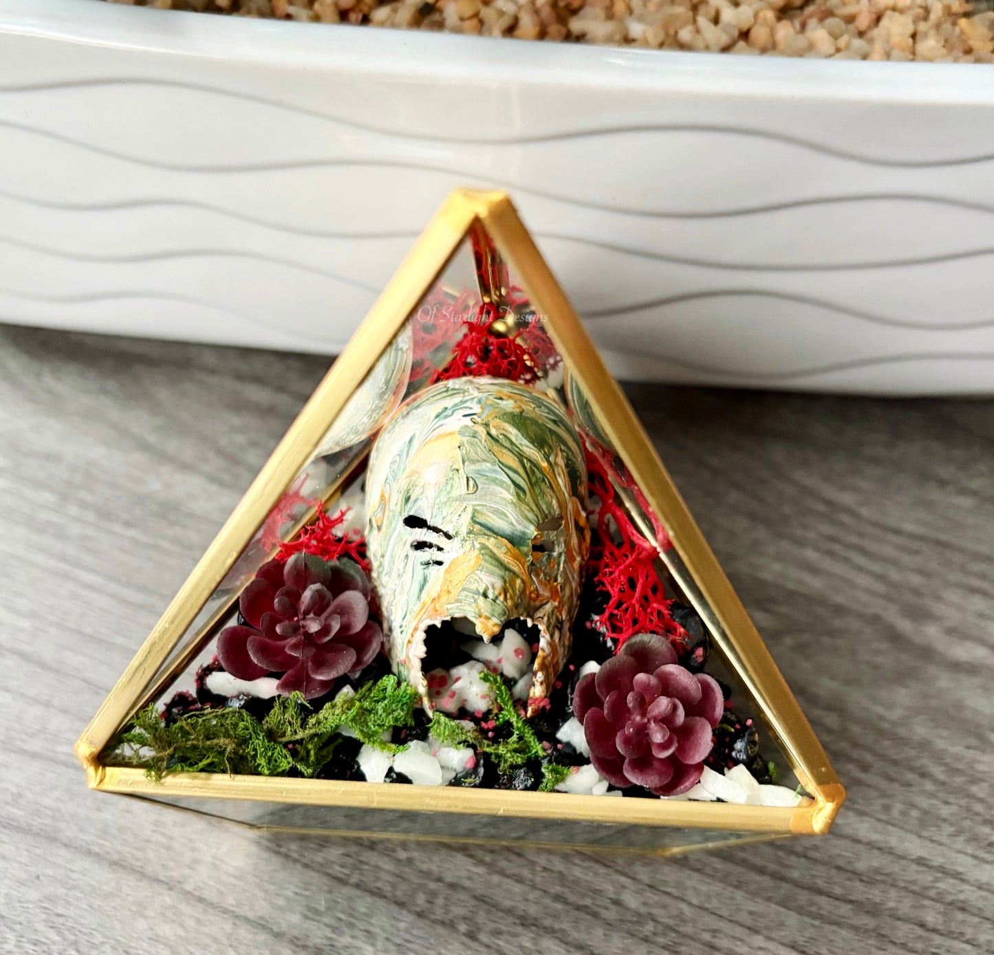 Melting Arcadia Triangle Terrarium