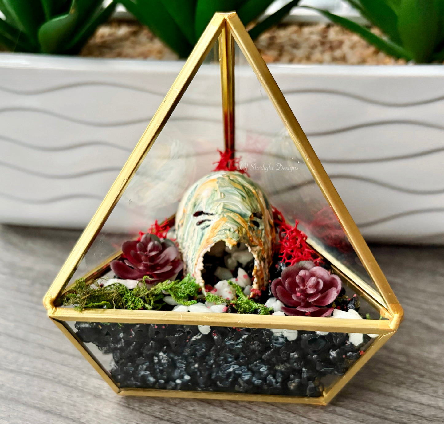 Melting Arcadia Triangle Terrarium
