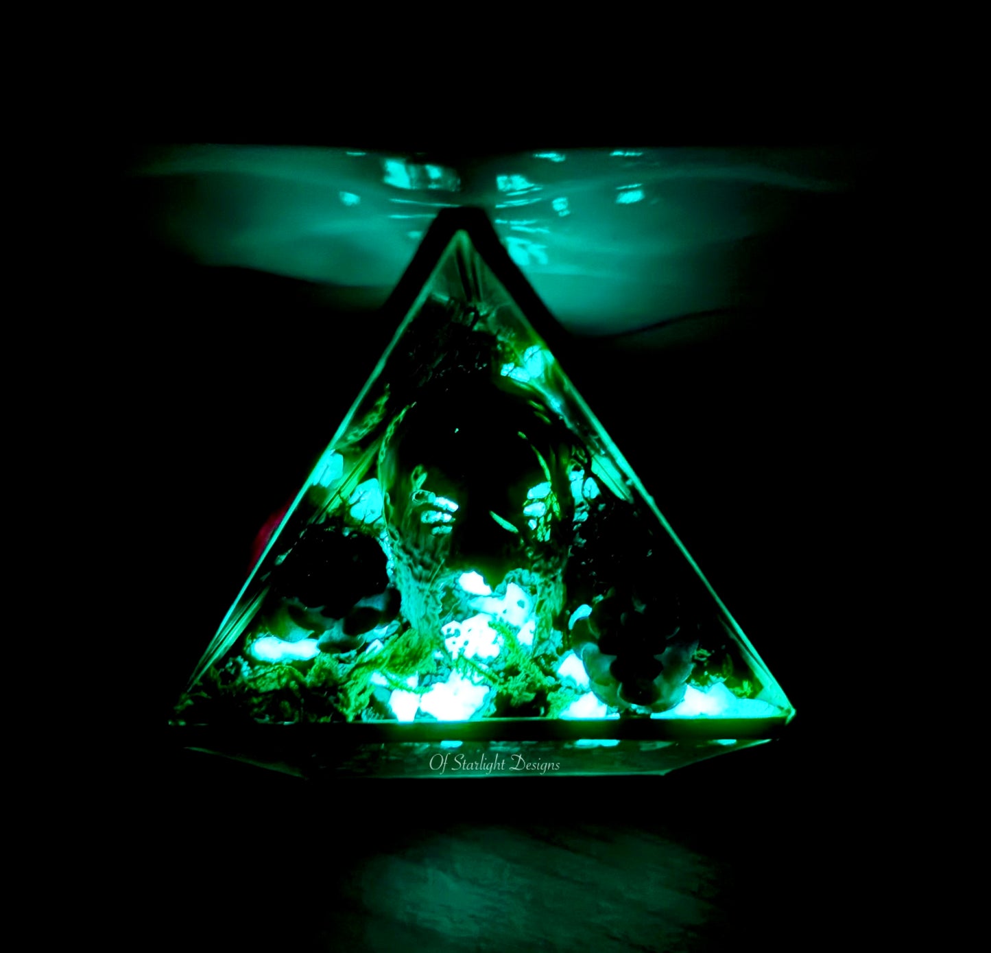 Melting Arcadia Triangle Terrarium