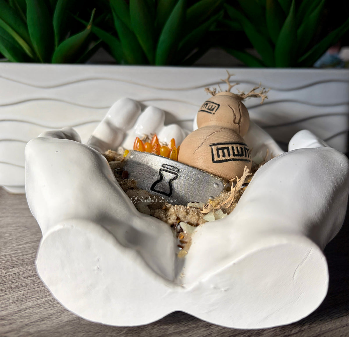 Sand Gourd Hands