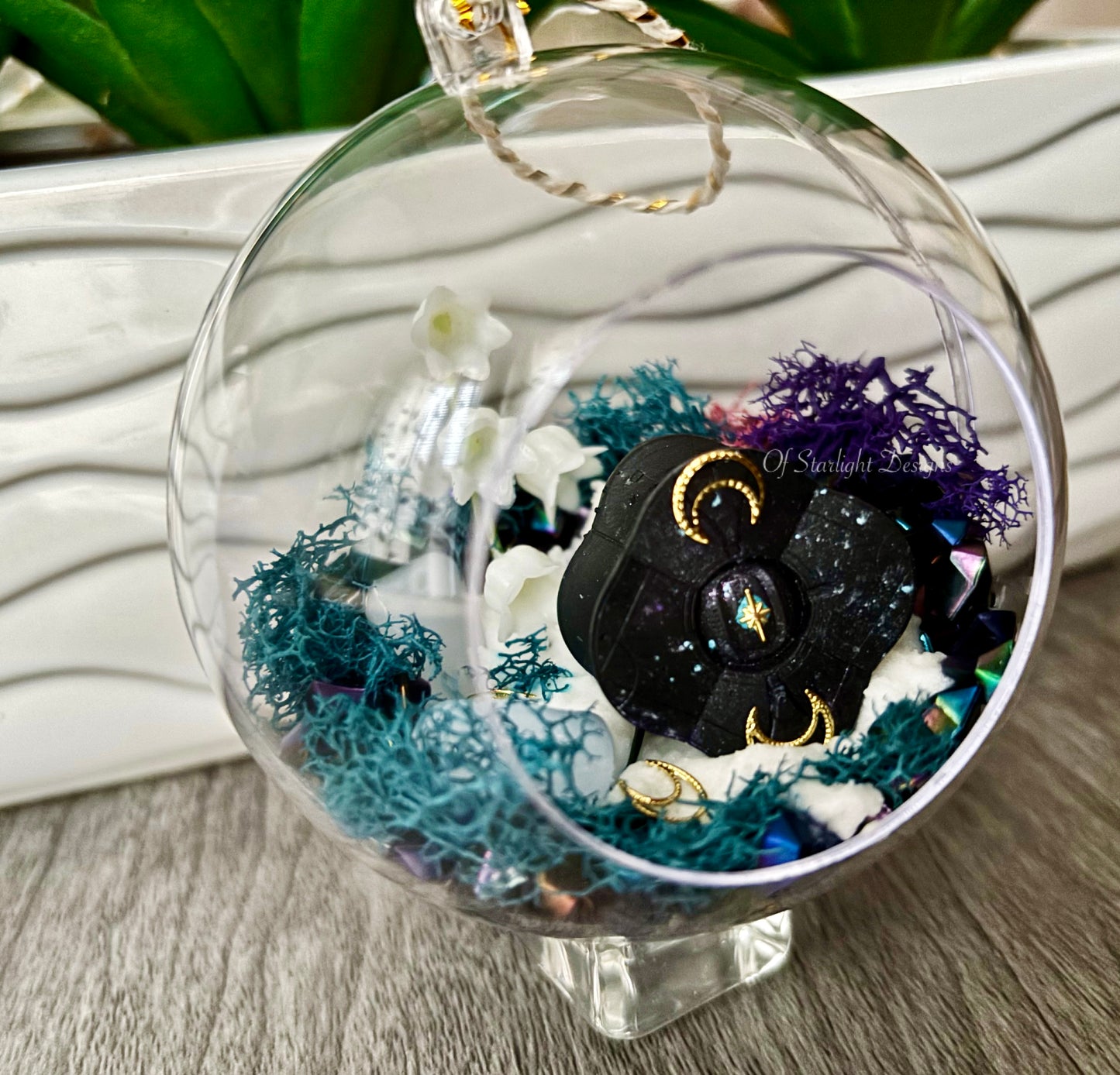 Spacey Little Light Orb