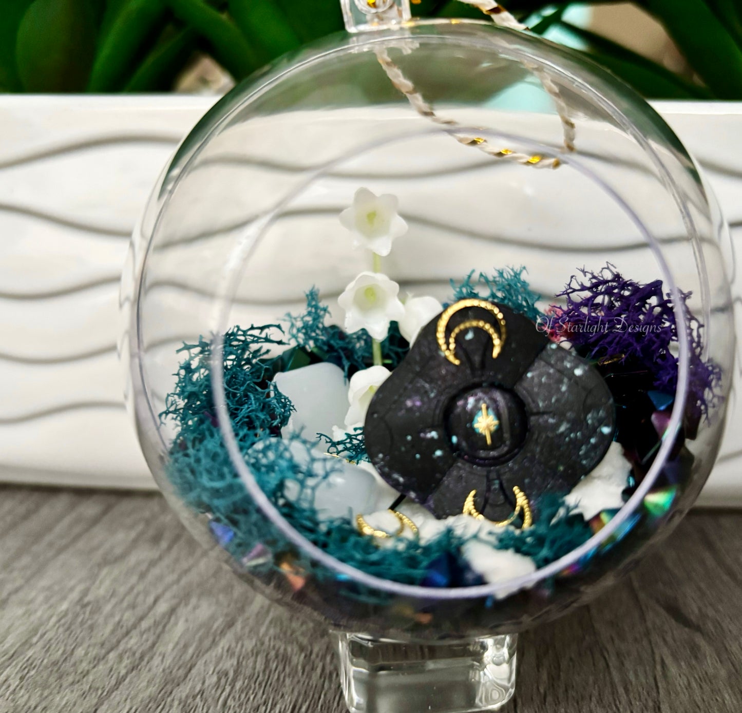 Spacey Little Light Orb