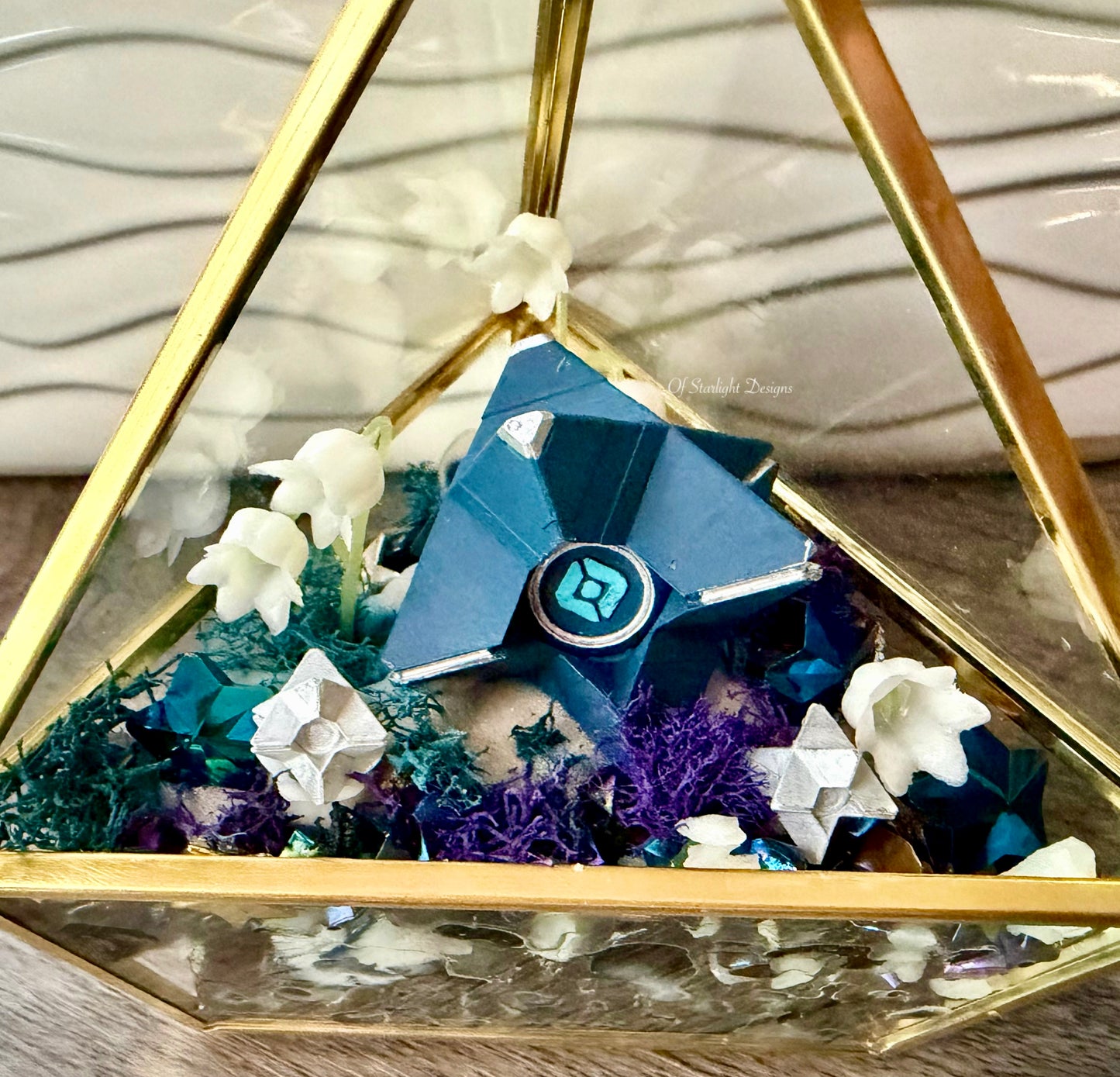 Space Lily Little Light Terrarium