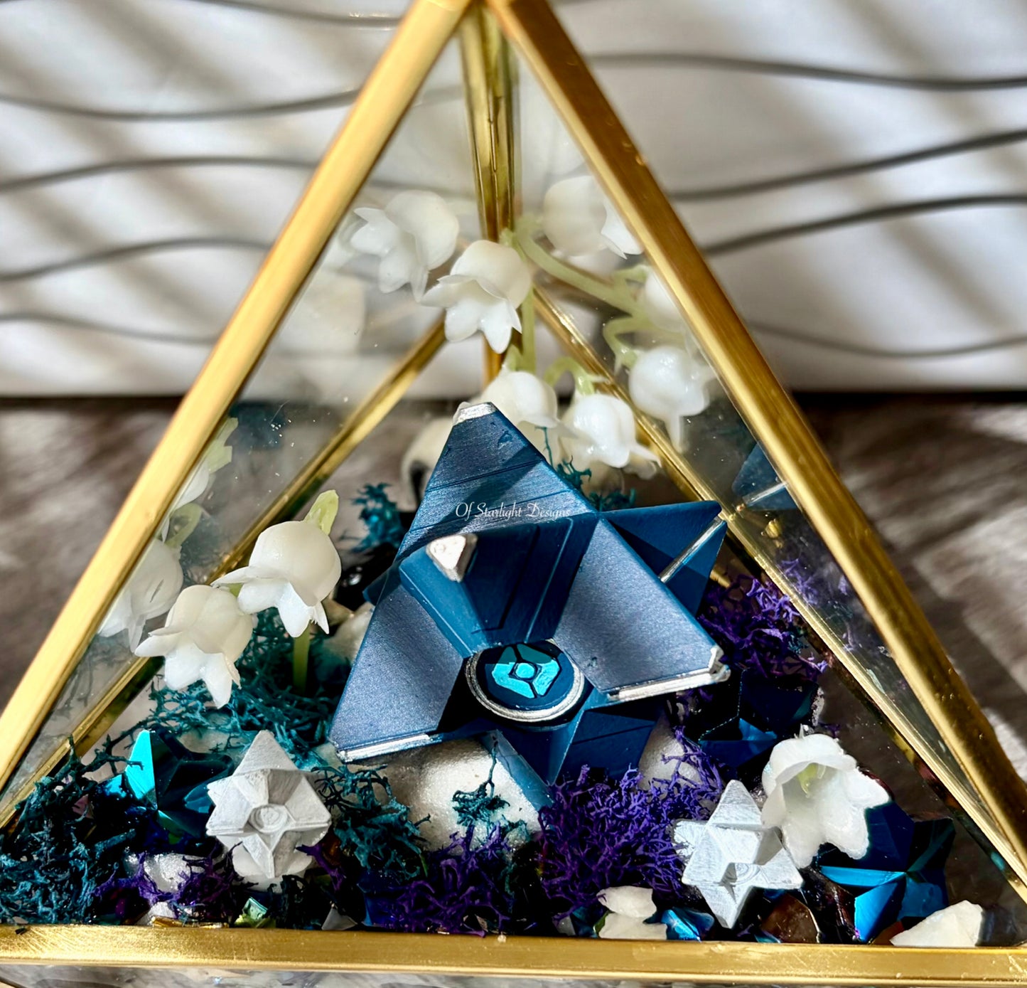 Space Lily Little Light Terrarium